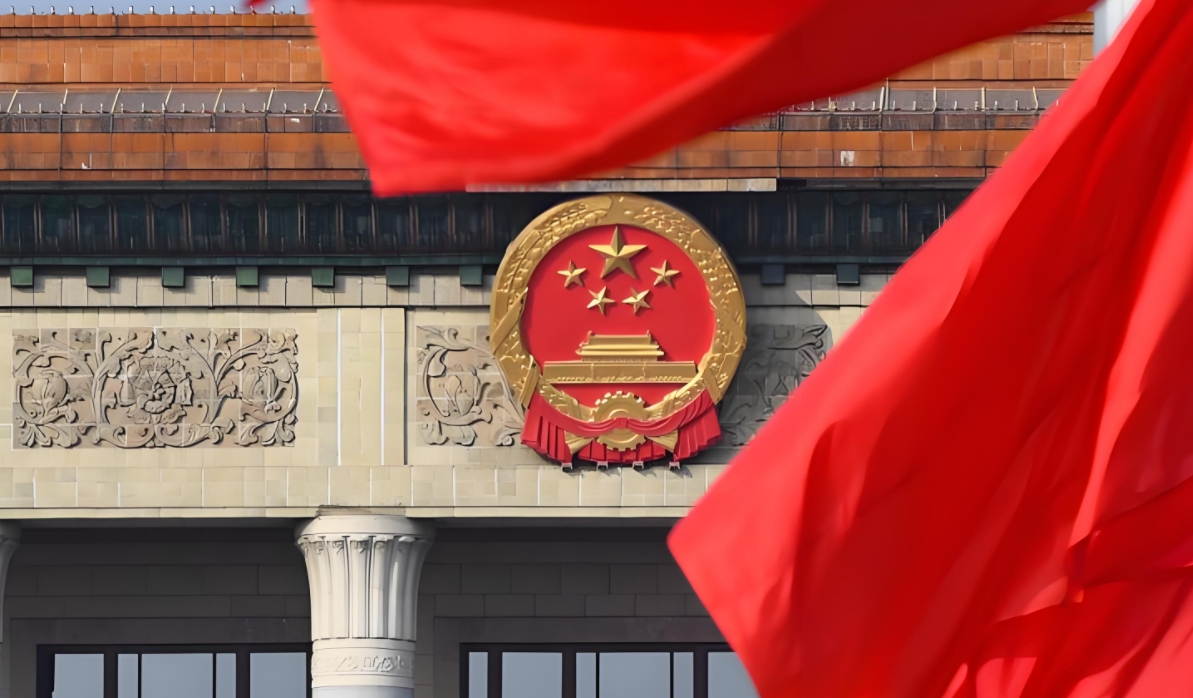 中共中央關(guān)于進(jìn)一步提升基層應(yīng)急管理能力的意見